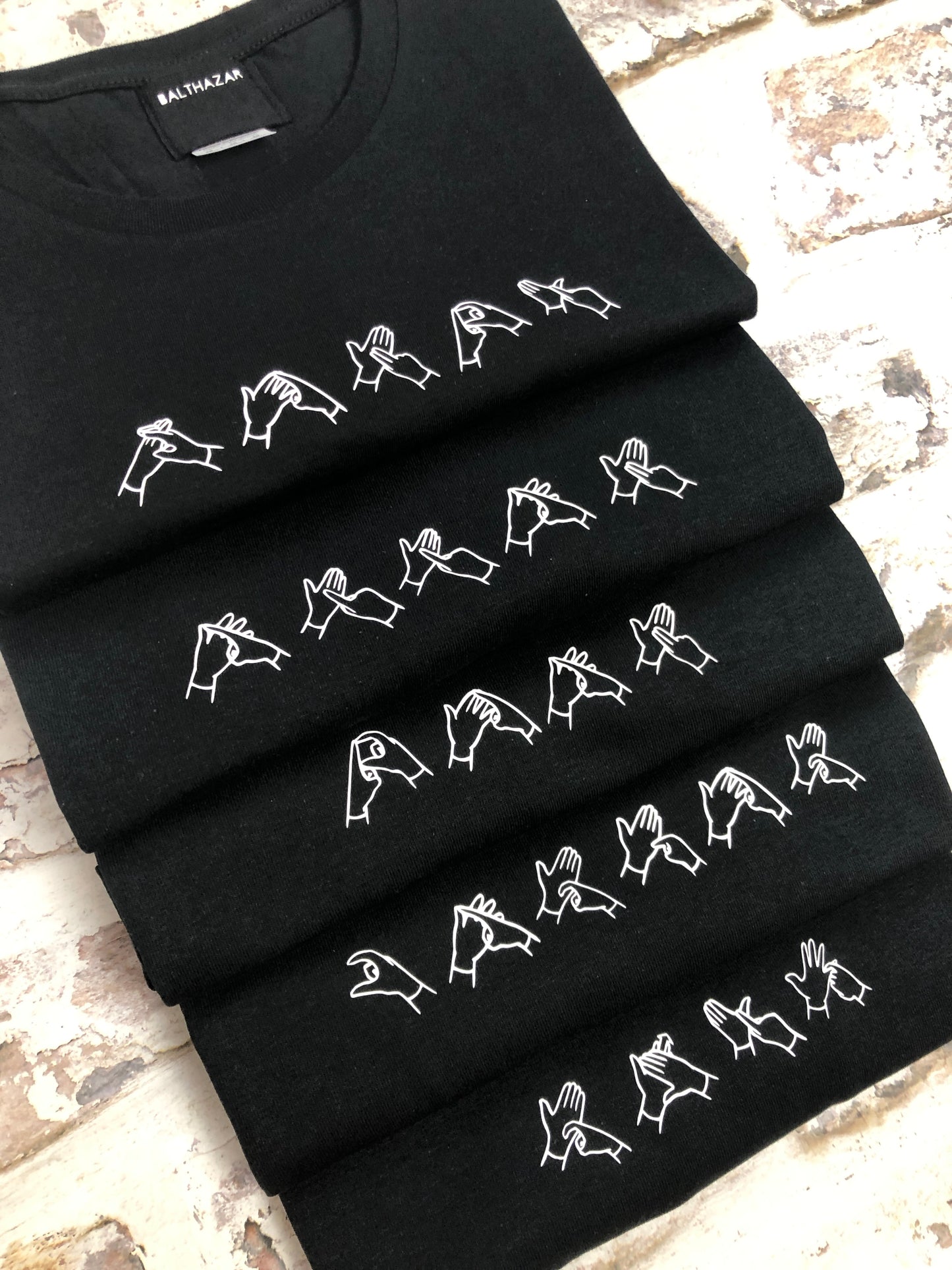 Personalised sign language name t-shirt - BSL