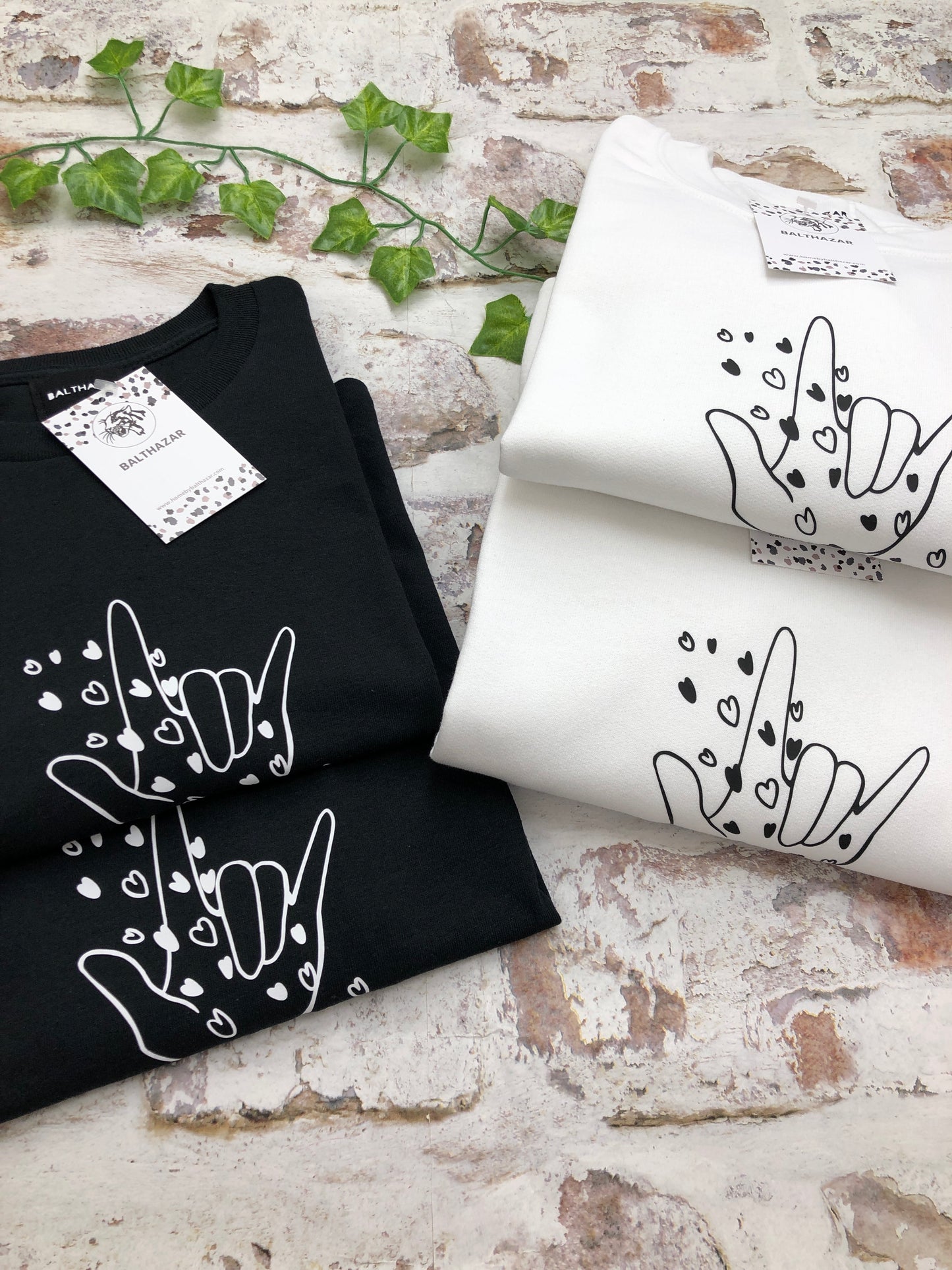 Love and hearts sign language sweatshirt - unisex