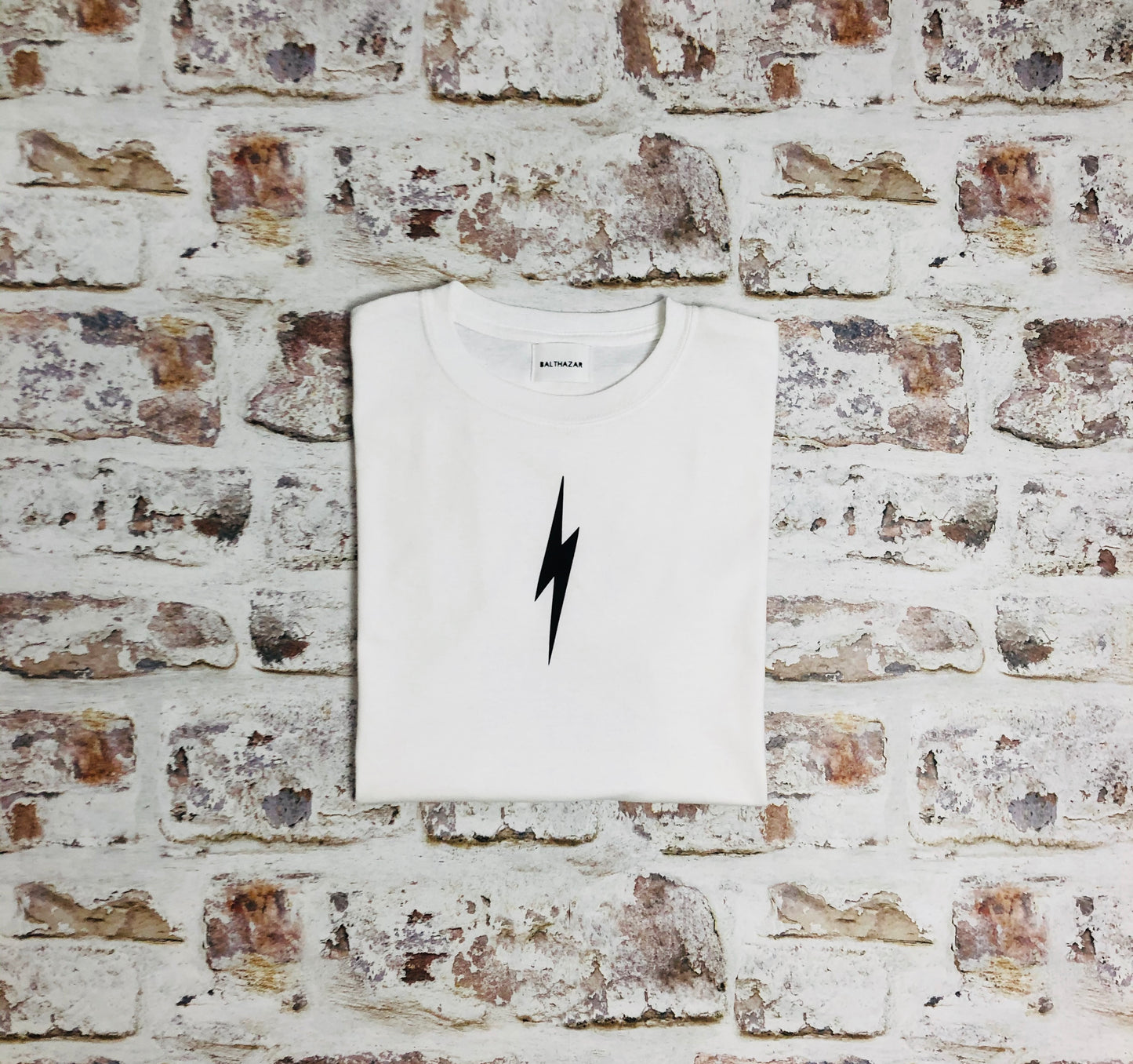 Monochrome lightning bolt t-shirt - Unisex style