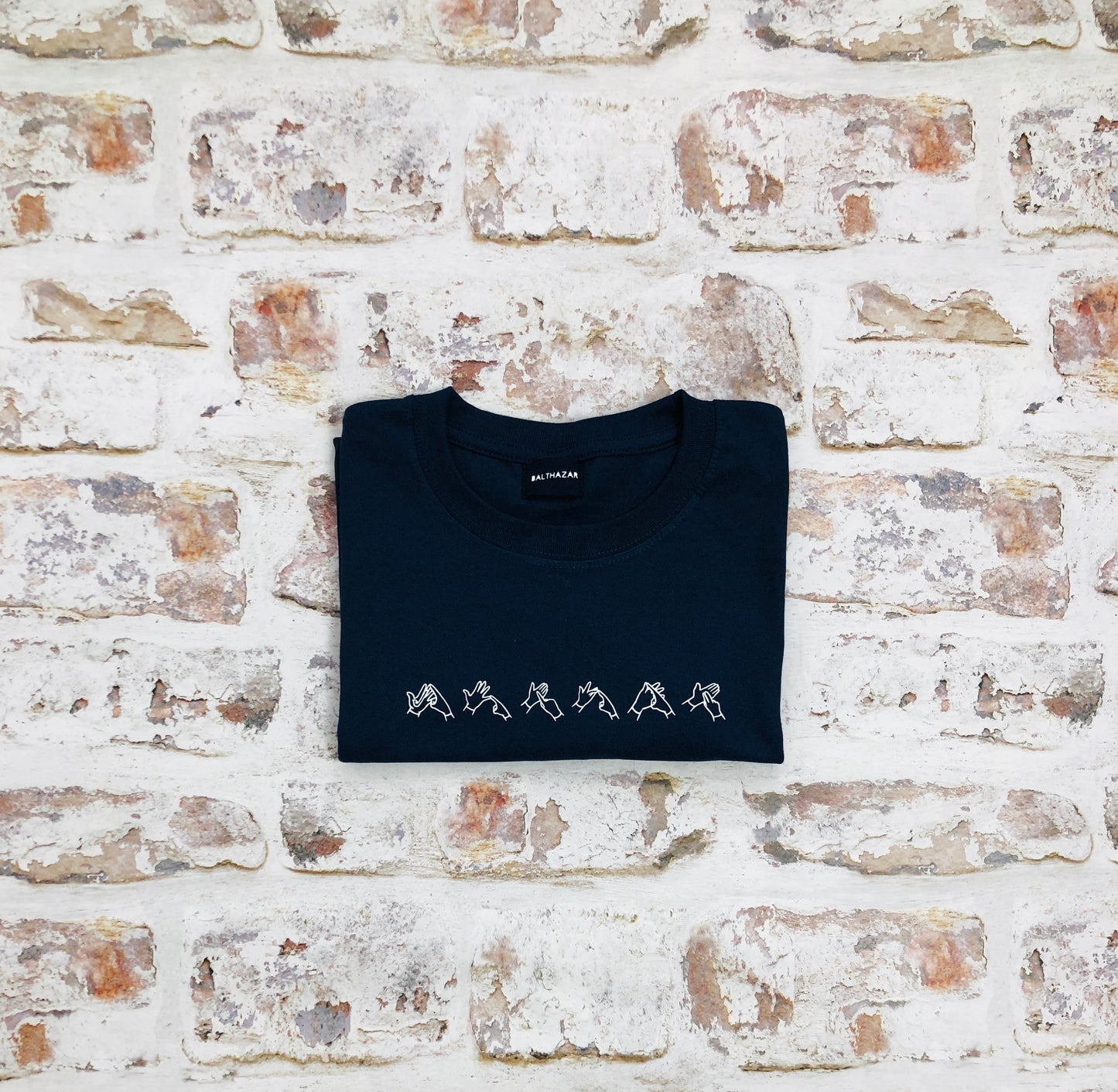 Personalised sign language name t-shirt - BSL