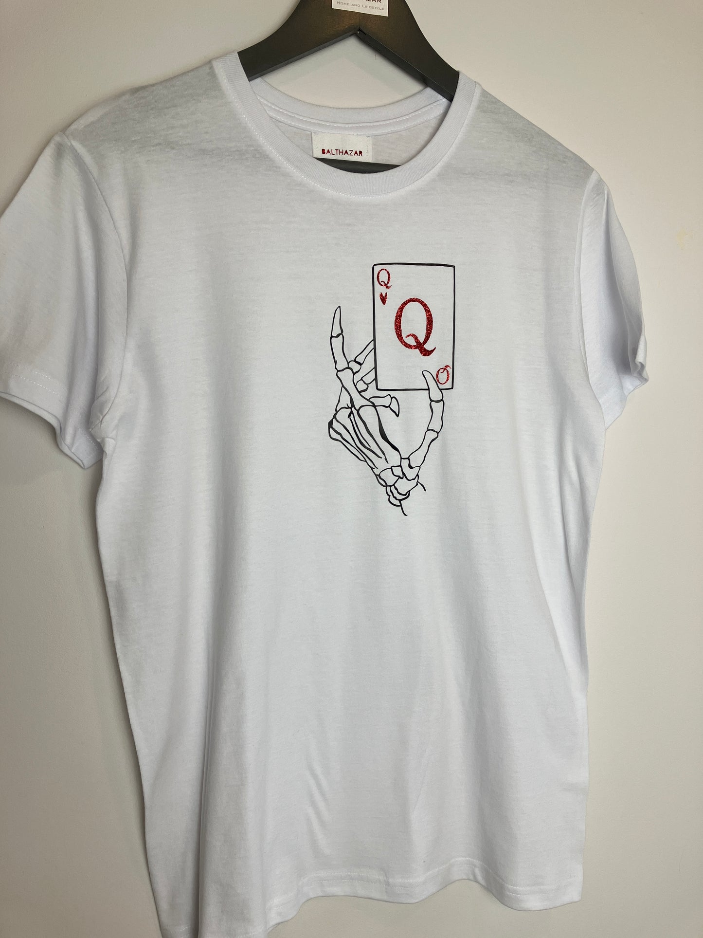Queen of hearts skeleton hand t-shirt