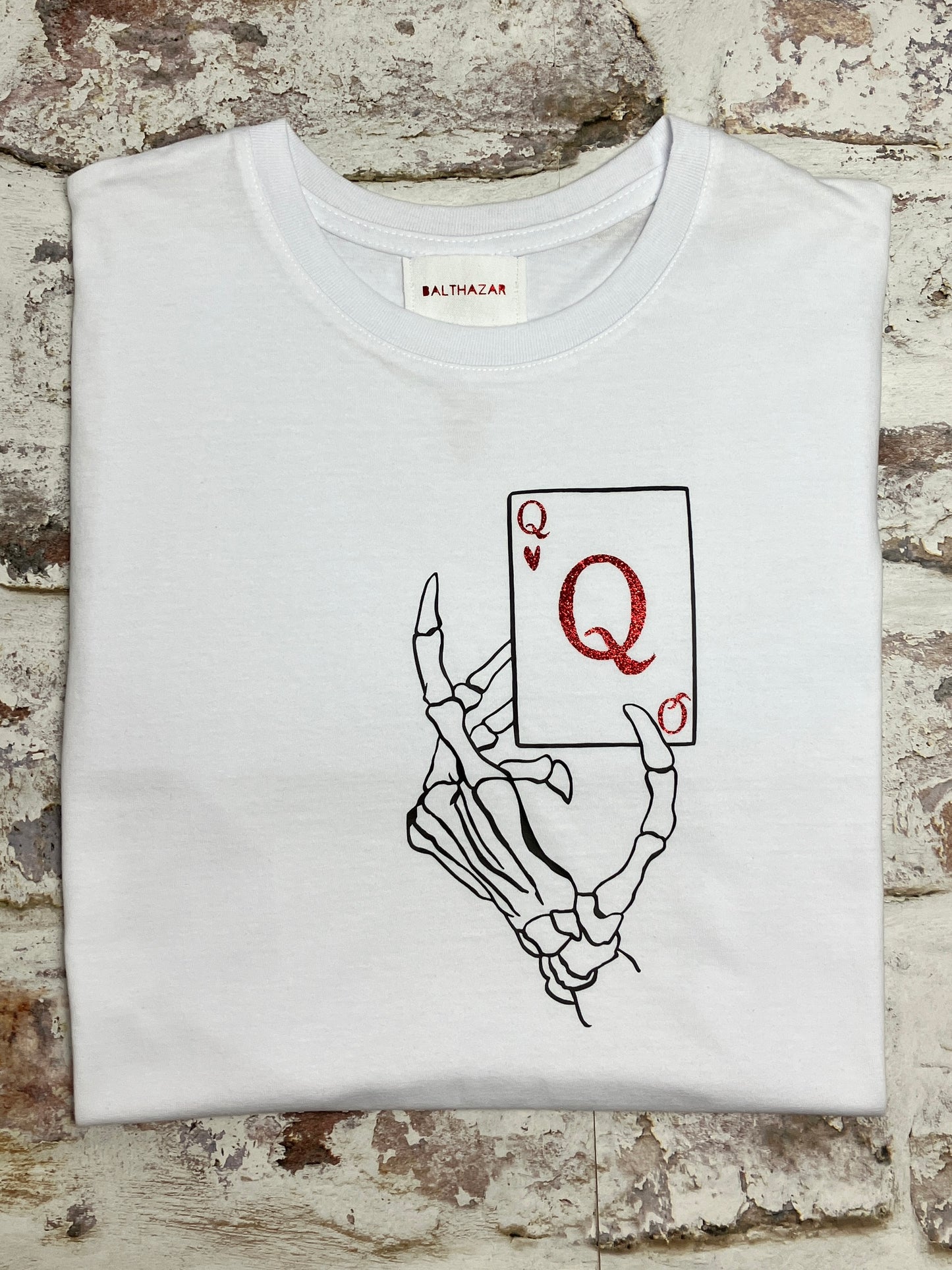 Queen of hearts skeleton hand t-shirt