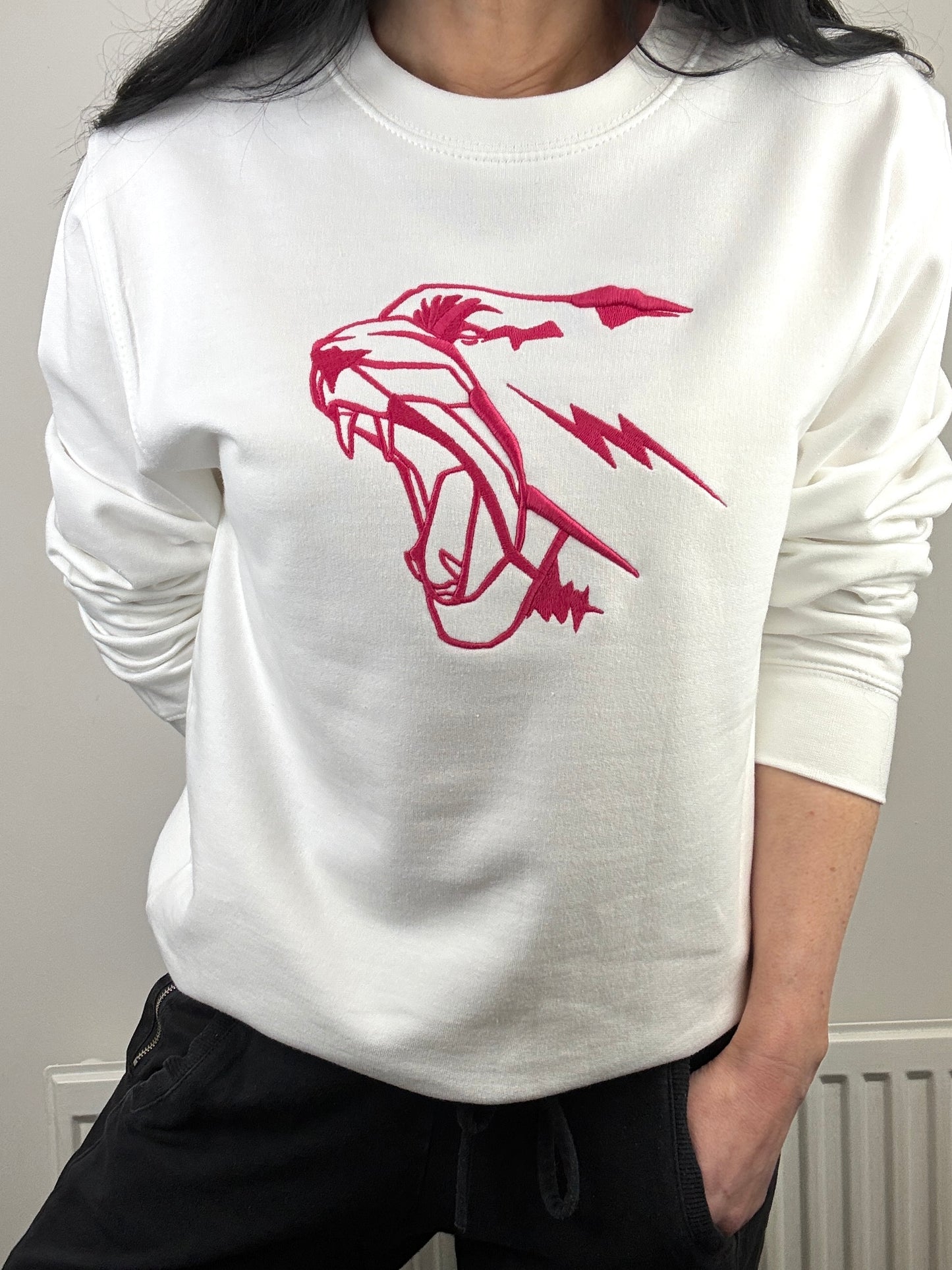 Graphic embroidered leopard head sweatshirt