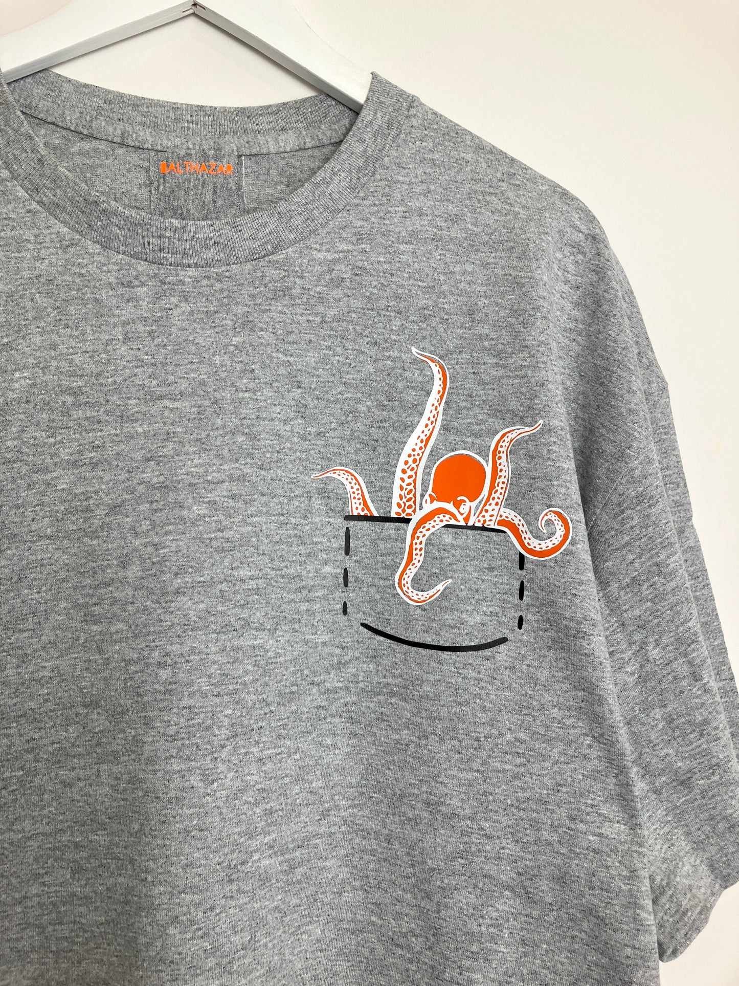 Pocket Octopus T-shirt - Mid Grey Sample XL