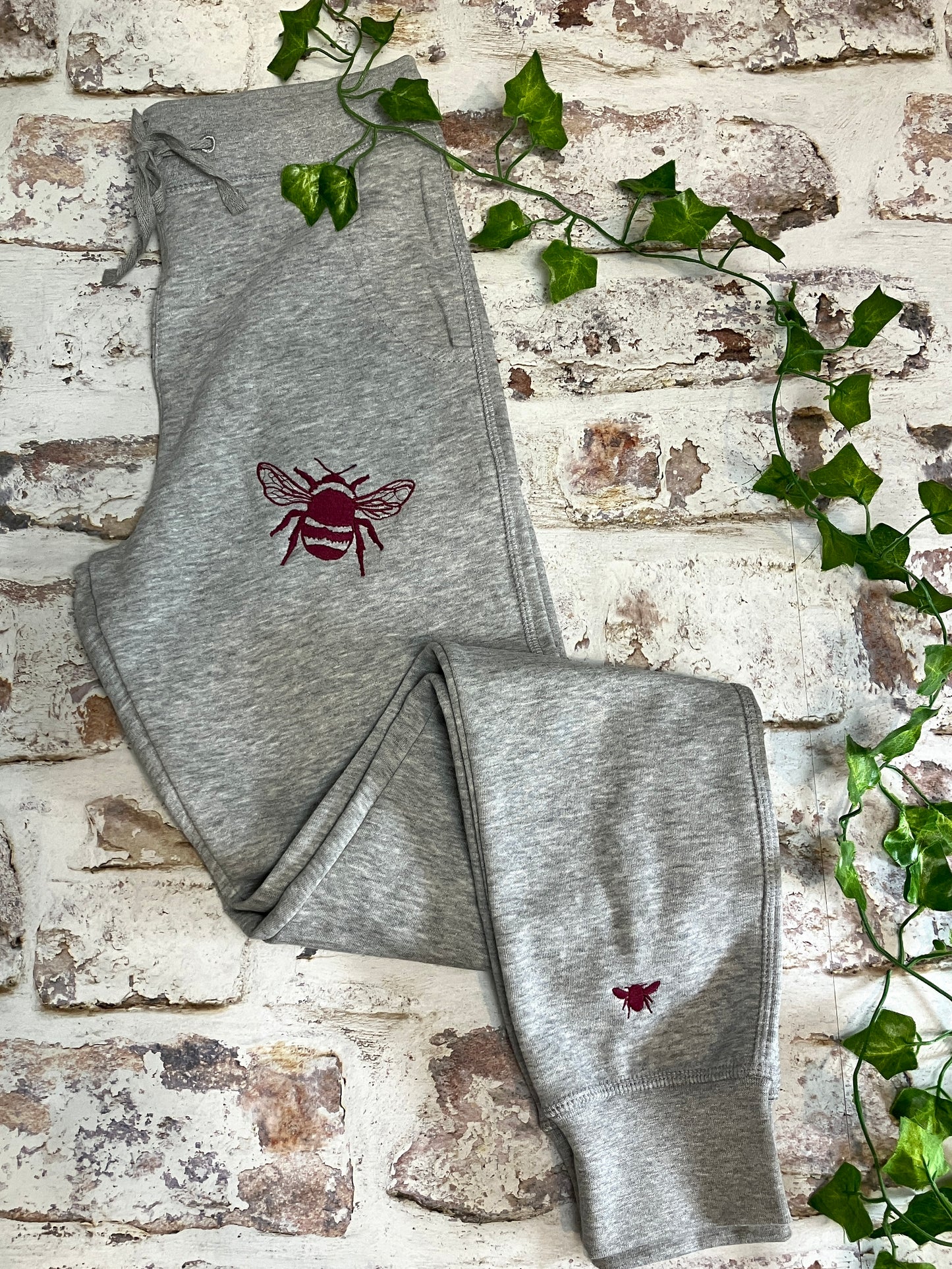 Bee embroidered Jogger - Customisable