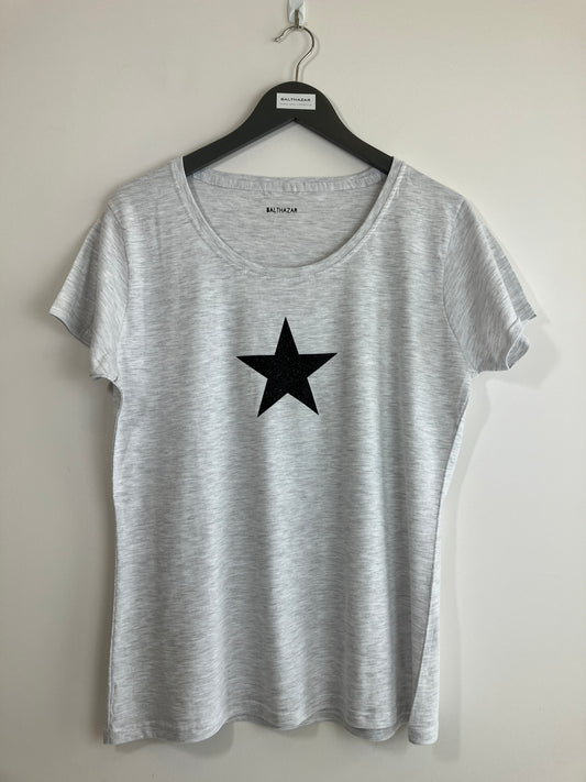 Star t-shirt - minimalist - customisable