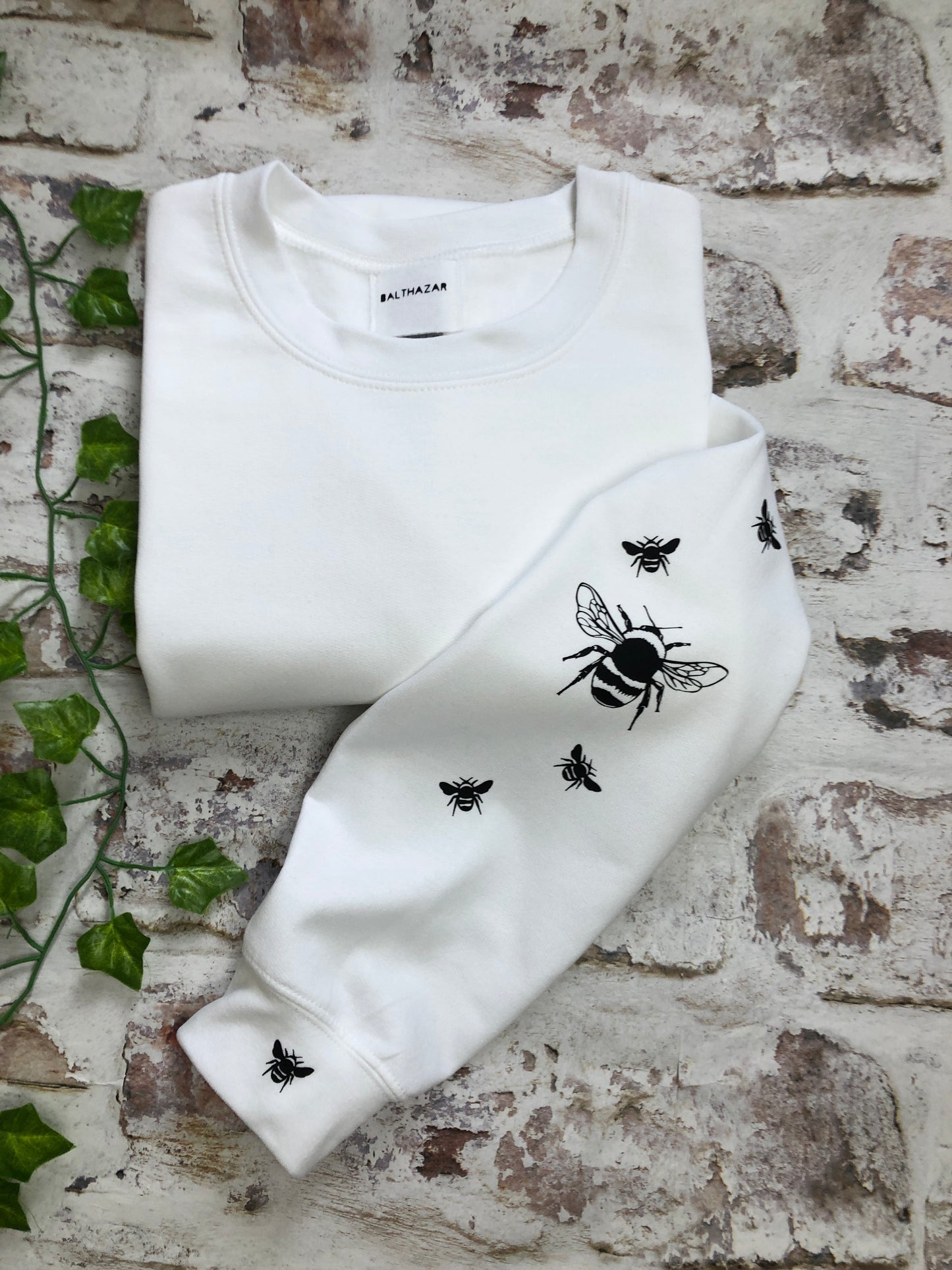 Bee sleeved sweatshirt - staggered spray design