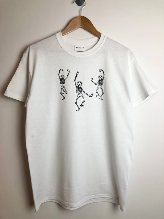 Dancing skeleton trio t-shirt
