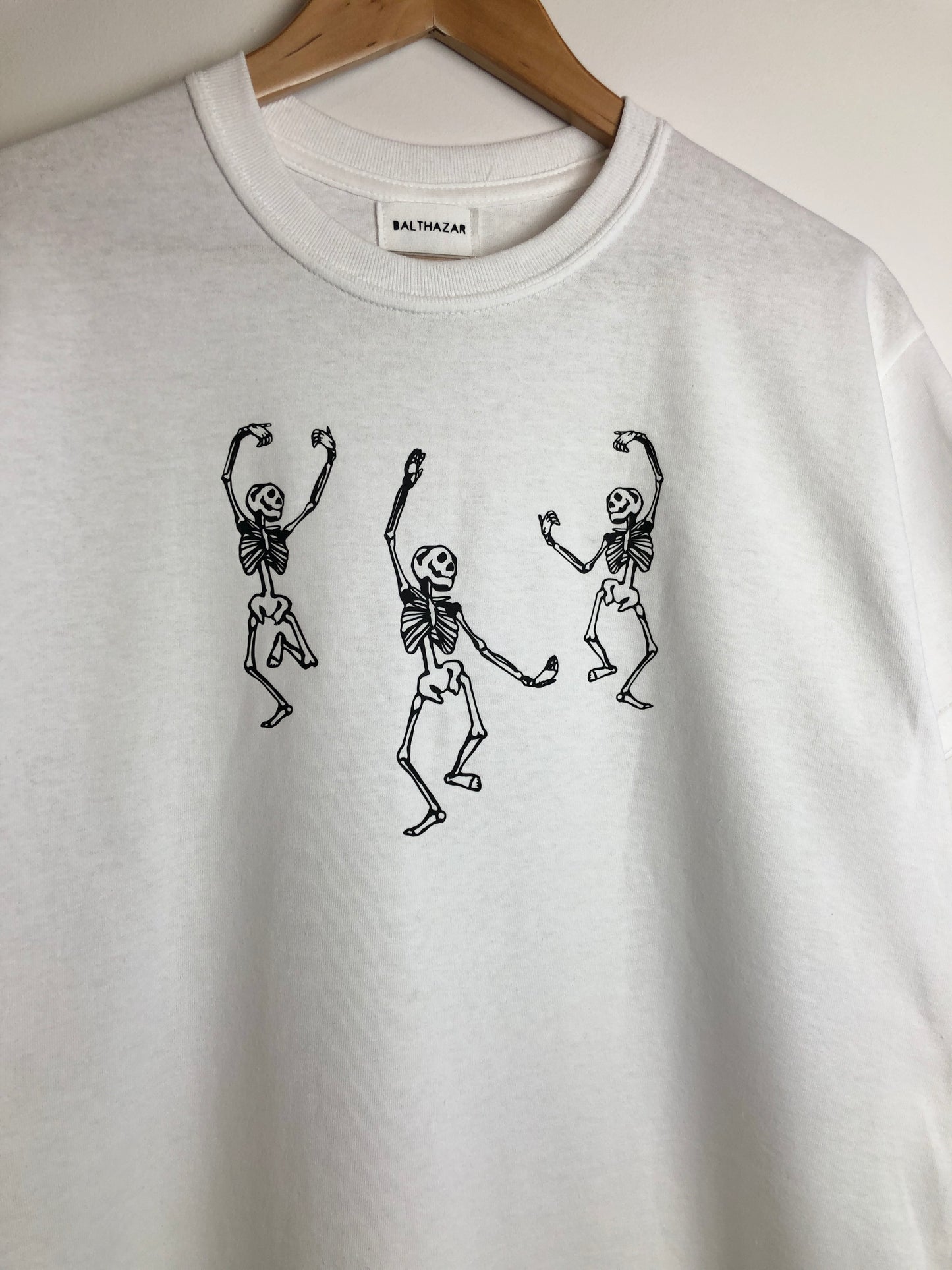 Dancing skeleton trio t-shirt