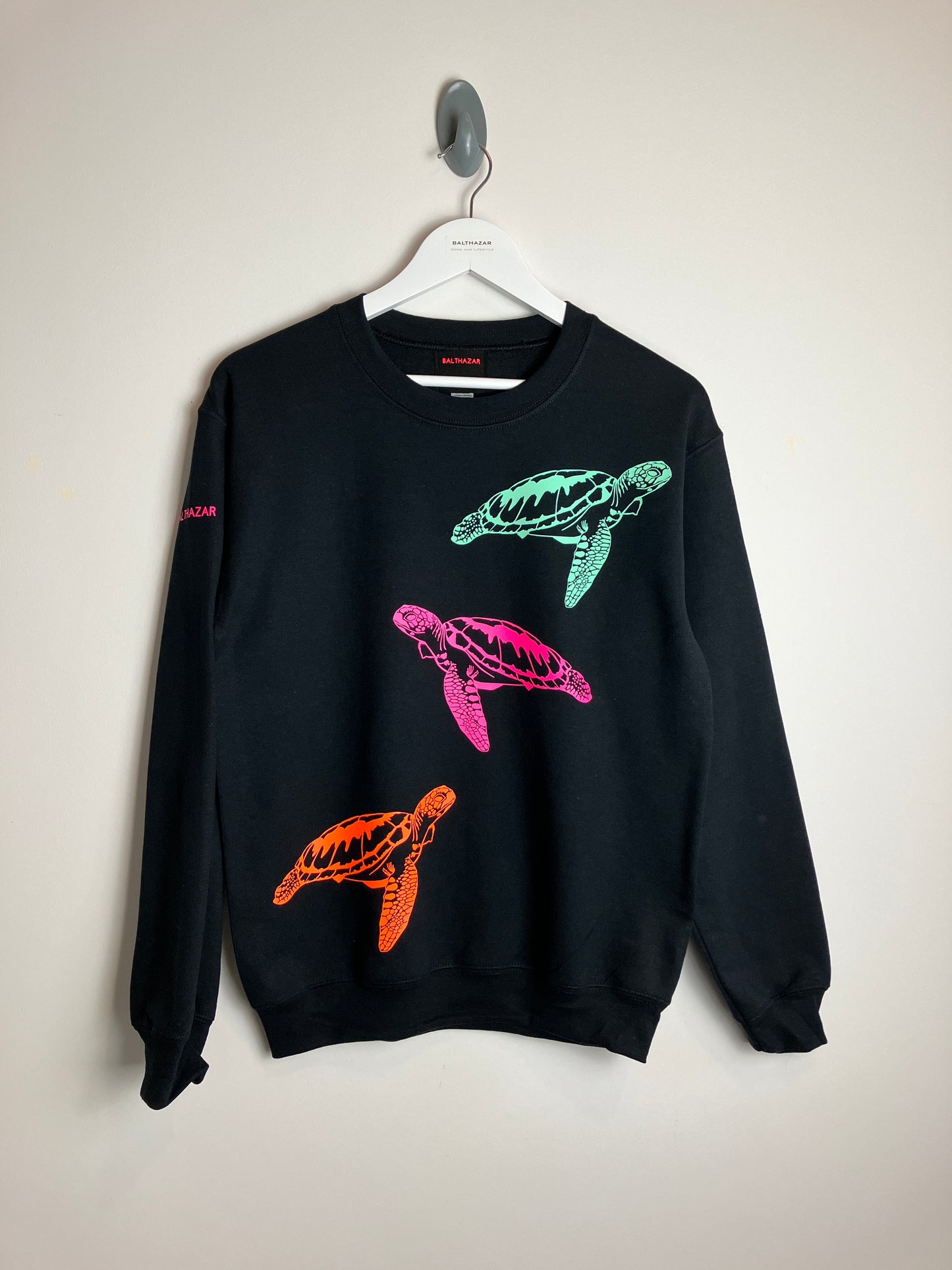 Turtle trio sweatshirt - Black Small - sample sale