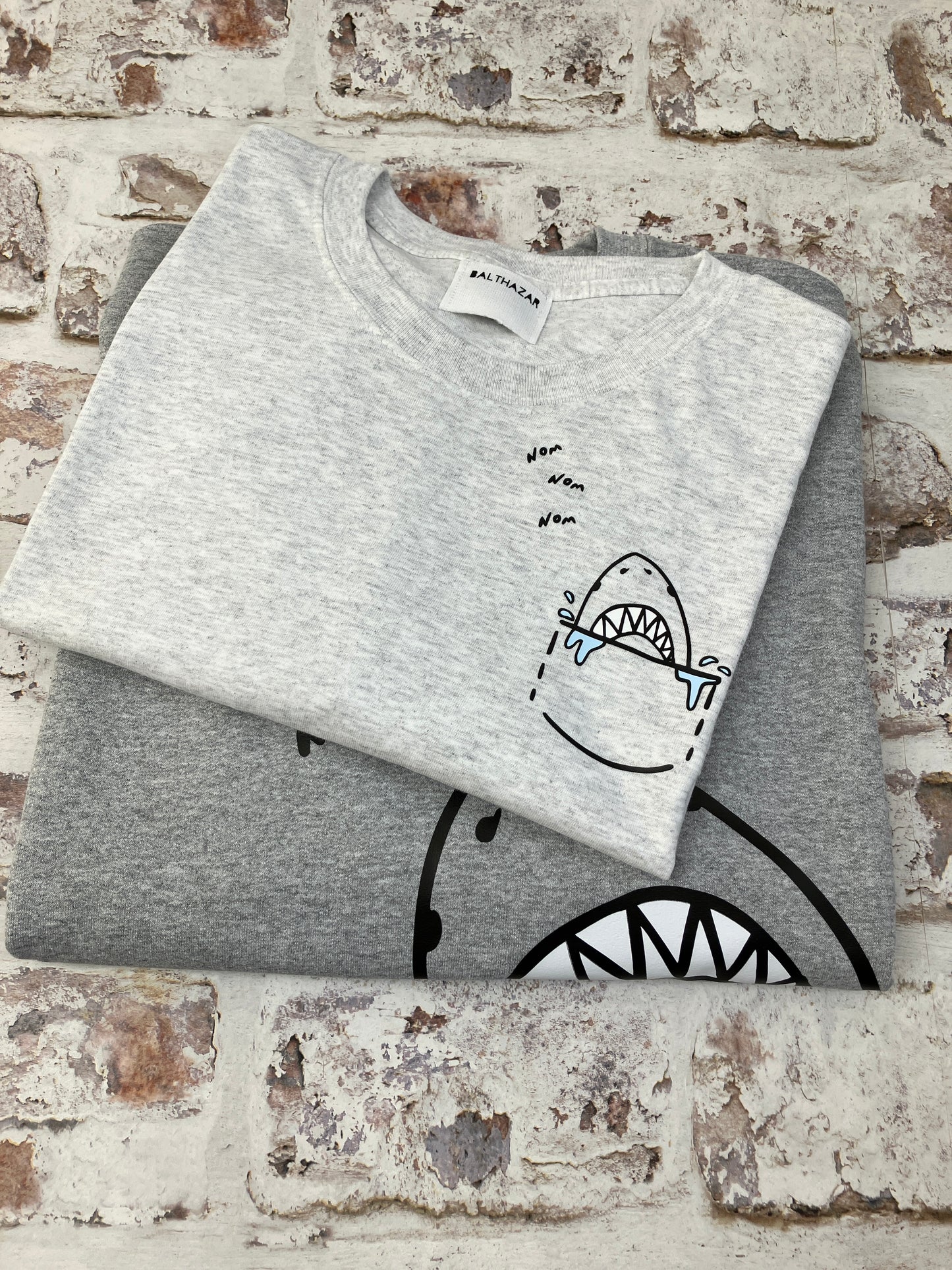 Pocket shark t-shirt - Novelty customisable
