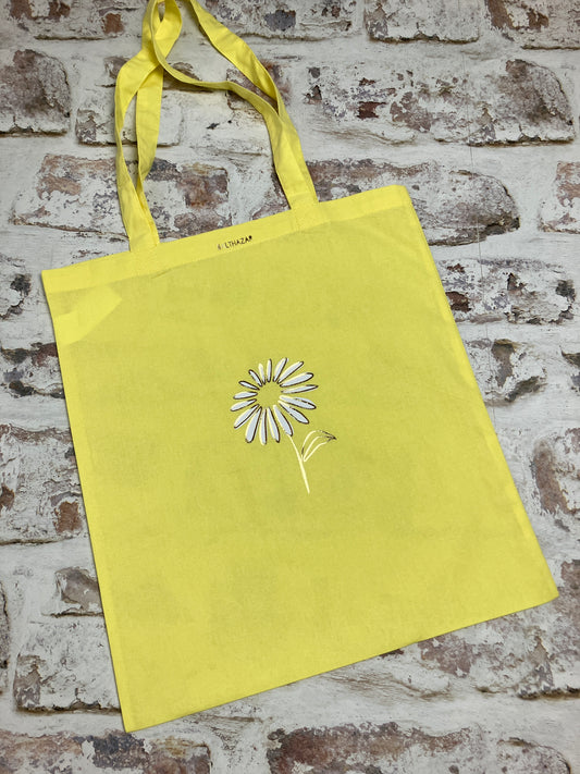 Golden daisy tote bag