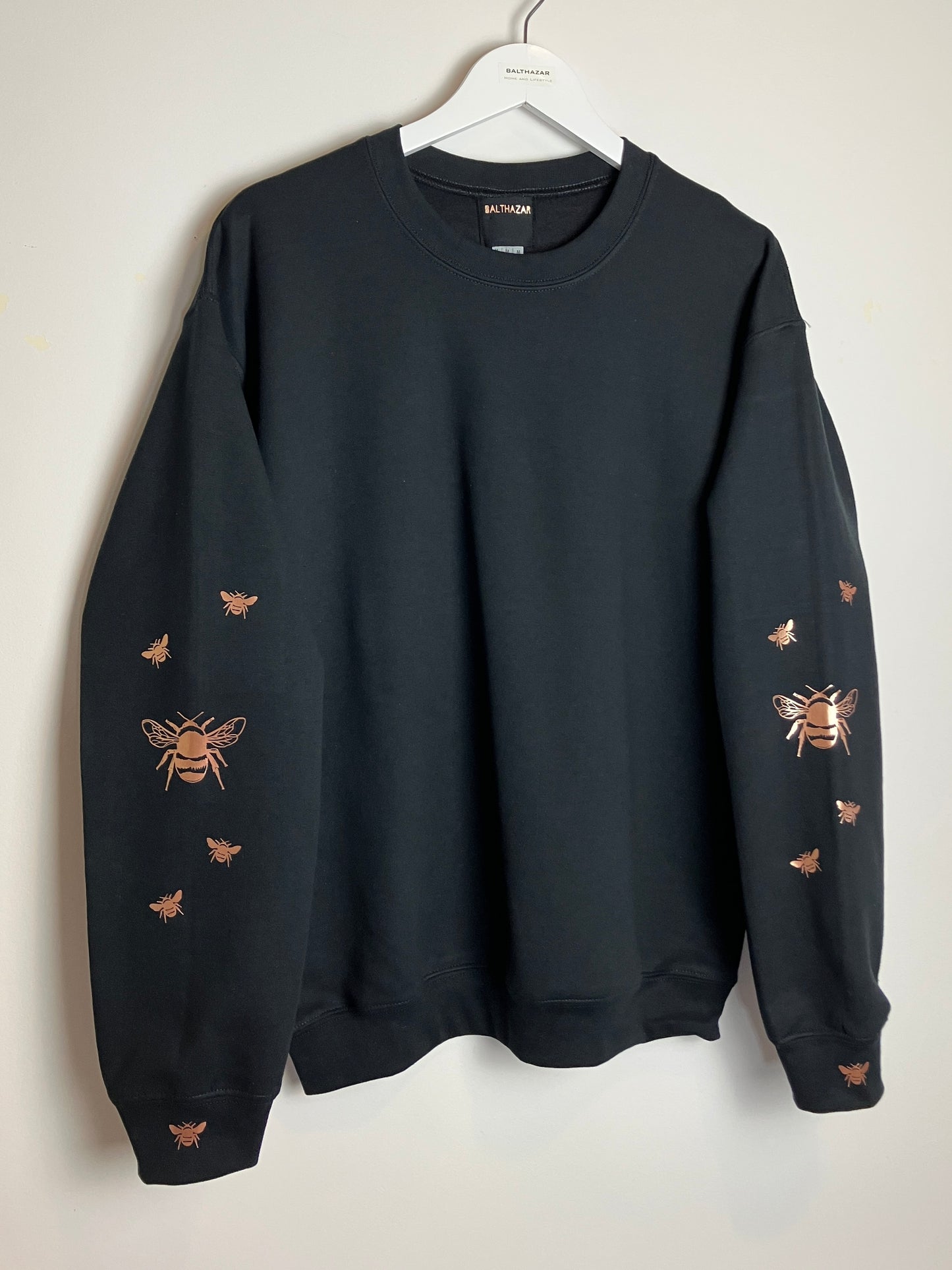 Bee sleeved sweatshirt - staggered spray design