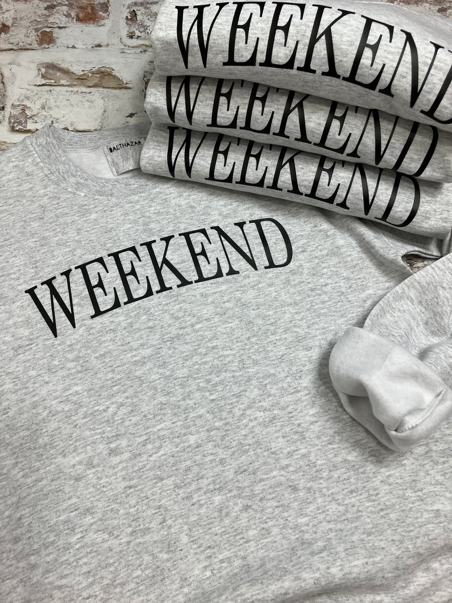 Weekend sweatshirt - customisable casual style